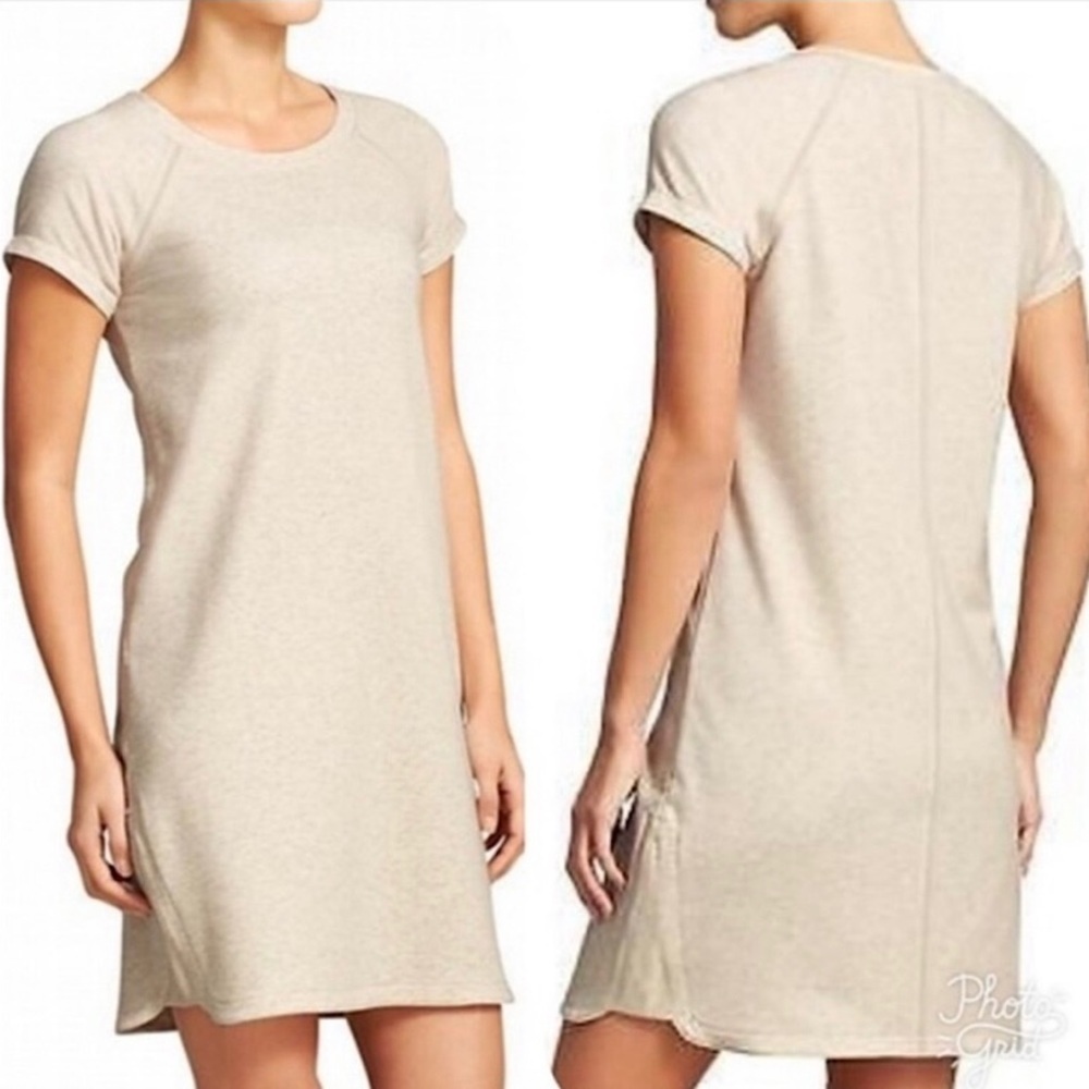 Athleta Pacer Short Sleeve Dress in Oatmeal